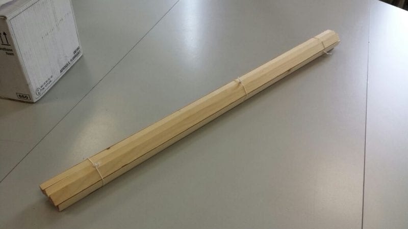 Gebundeld hout door Elastiekbinder Axro 2 Basic